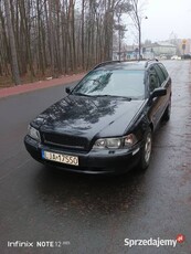 Volvo V40 T4 200km