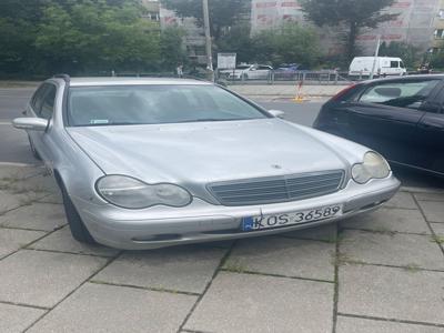 Używane Mercedes-Benz Klasa C - 5 500 PLN, 311 937 km, 2002