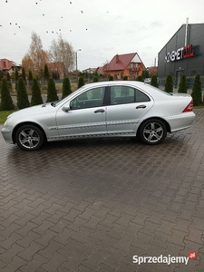 Mercedes C klasa w203 sedan