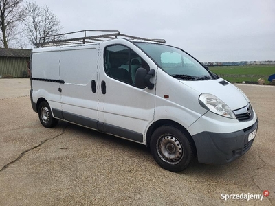 Opel vivaro 2,5