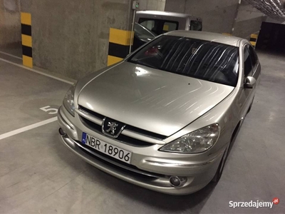 Peugeot 607