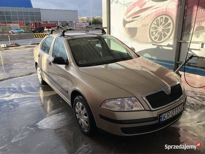 Skoda octavia 2 1.6 mpi klima stan bdb