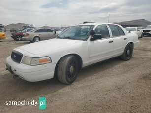 Ford Crown Victoria