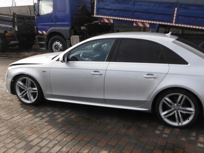 Audi A4 B8 Limousine 2.7 TDI 190KM 2008