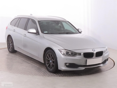 BMW SERIA 3 V (F30/F31/F34) BMW SERIA 3 , Automat, Skóra, Navi, Xenon, Bi-Xenon, Klimatronic,