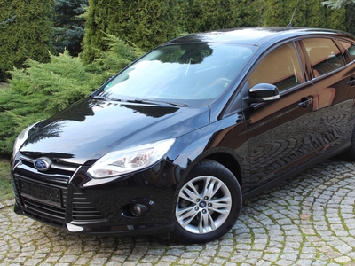 Ford Focus III Hatchback 5d facelifting 1.6 Ti-VCT 125KM 2014