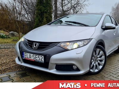 Honda Civic IX Hatchback 5d 1.8 i-VTEC 142KM 2012