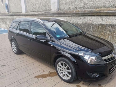 Opel Astra H Kombi 1.8 ECOTEC 140KM 2008