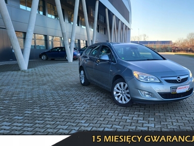 Opel Astra J Sports Tourer 1.4 Turbo ECOTEC 140KM 2012