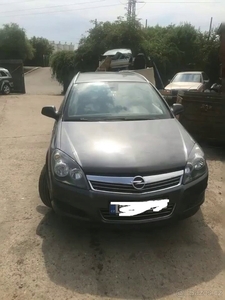 Opel Astra J Sports Tourer 1.7 CDTI ECOTEC 110KM 2010