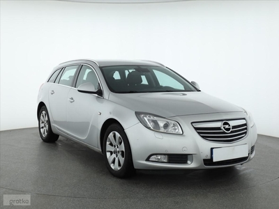 Opel Insignia , Automat, Navi, Xenon, Klimatronic, Tempomat, Parktronic,