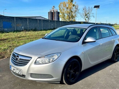 Opel Insignia I Sports Tourer 2.0 CDTI ECOTEC 130KM 2012