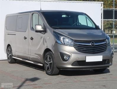 Opel Vivaro Extra Long, 9 miejsc, nowe w Polsce, nawigacja, kamera,