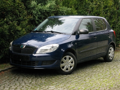 Skoda Fabia II Hatchback Facelifting 1.2 HTP 70KM 2011