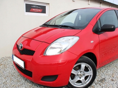 Toyota Yaris II Hatchback 5d 1.0 VVT-i 69KM 2010