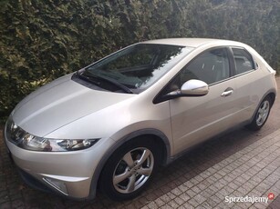 Honda Civic 1.8i-VTEC Sport niski przebieg.