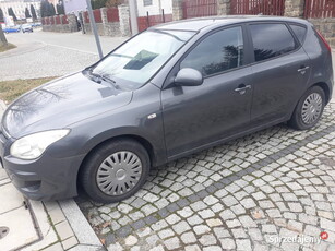 HYUNDAI I30 1,4 benzyna, zadbany, garażowany, bogate wyposażenie