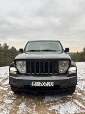 Jeep liberty Bardzo ładny i zadbany | USA |