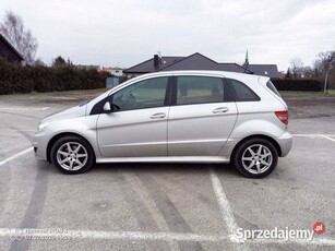 mercedes b180 lift auto salonowe bezwypadkowe