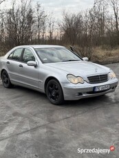 Mercedes W203 C180 2.0 129km