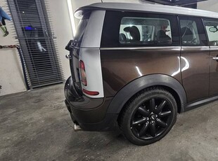 Mini Cooper Clubman 1.6 120KM