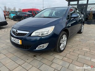 opel astra J, 1,4 benzyna 140 km, niski przebieg