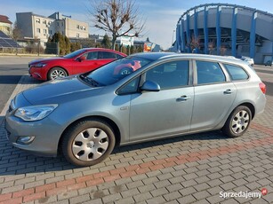 Opel Astra J Kombi