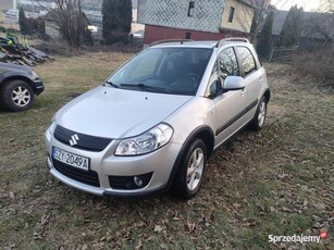 Suzuki SX4 1.6 benzyna 4x4 klima ,navi.