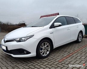 Toyota Auris Premium 1.8 hybrid+LPG 2018 r Kombi