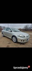 Toyota Avensis 1.8 BENZYNA Stan bardzo dobry