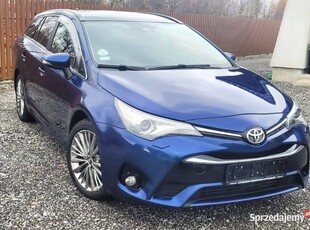 Toyota Avensis 2015 r. panorama dach