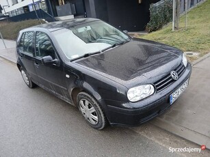 VOLKSWAGEN GOLF IV-1,6