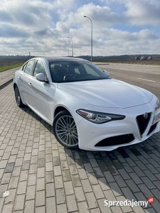 Alfa Romeo Giulia ti 280km q4