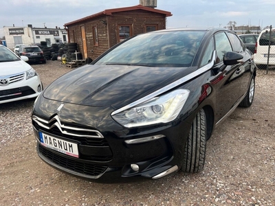 DS 5 Hatchback (Citroen) 1.6 Blue HDi 120KM 2015