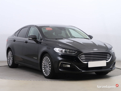 Ford Mondeo 2.0 Hybrid