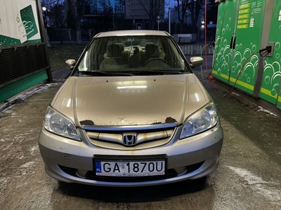 Honda Civic 1.6i LS 2004 · 198 476 km · 1 590 cm