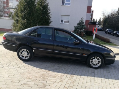 Klasyk Opel Omega sed r99, p2.0benz ładna Ważne Opłaty