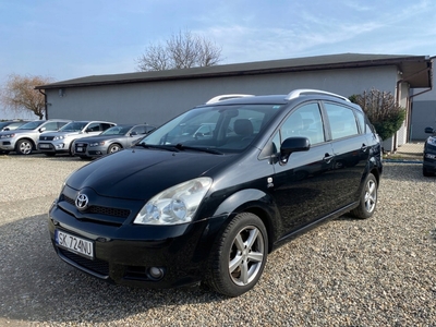 Toyota Corolla Verso E120 2.0 D-4D 90KM 2005