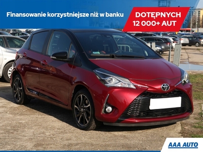 Toyota Yaris III Hatchback 5d Facelifting 2017 1.5 Dual VVT-iE 111KM 2017