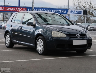 Volkswagen Golf V , Klimatronic, Parktronic, Podgrzewane siedzienia