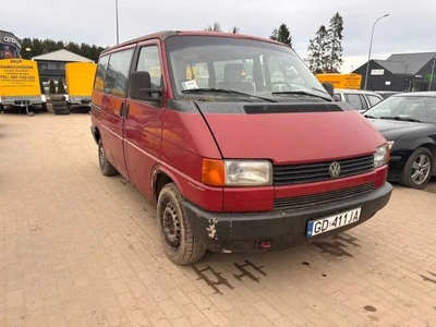 Volkswagen transporter 1994rok 8-ososbowy 2.4 Diesel
