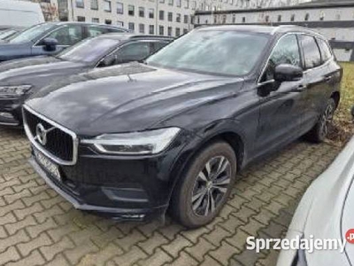 VOLVO XC 60 B4 AWD Momentum Pro aut 197KM