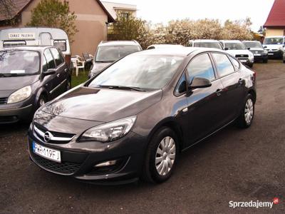 Opel Astra 1,6 etylina 2015 r / Salon Polska /