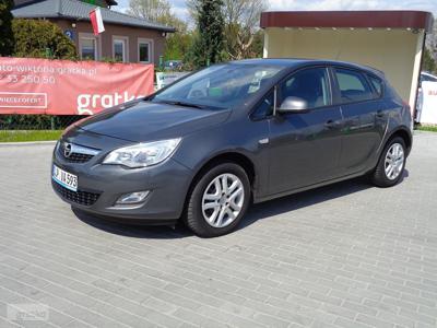 Opel Astra J 1.4 benzyna