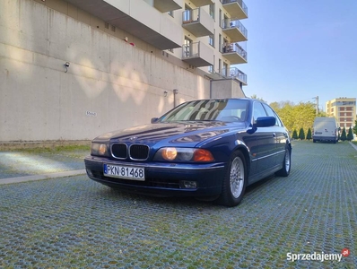 BMW E39 528iA