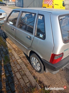 Fiat Uno, 900 cm, na łańcuszku, oryginalny przebieg!