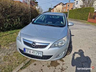 Opel Astra 2.0 CDTI Bezwypadkowy Zarejestrowany