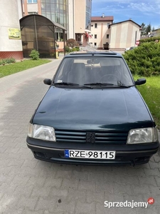 Peugeot 205