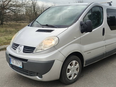 Renault Trafic Passenger 2,0 DCI 9-osobowy 2008r