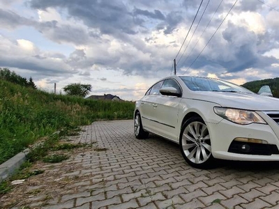 Volkswagen Passat CC 2011